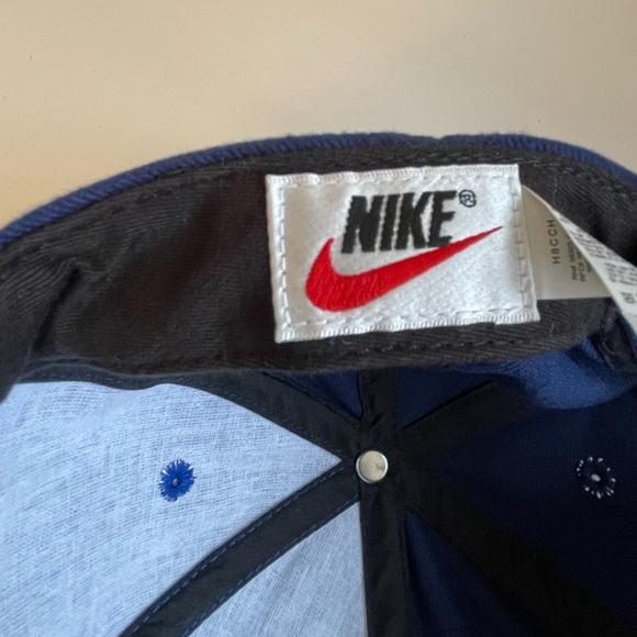 Nike embroidered hat - Picture 7 of 7